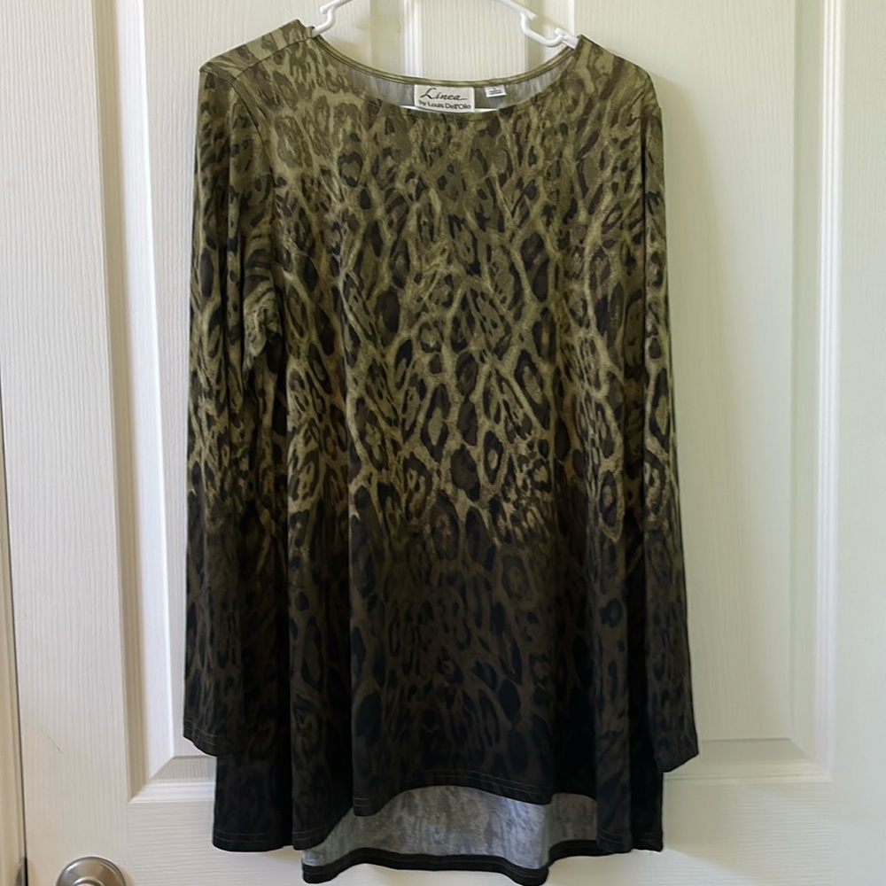 Hi lo animal print Linea blouse